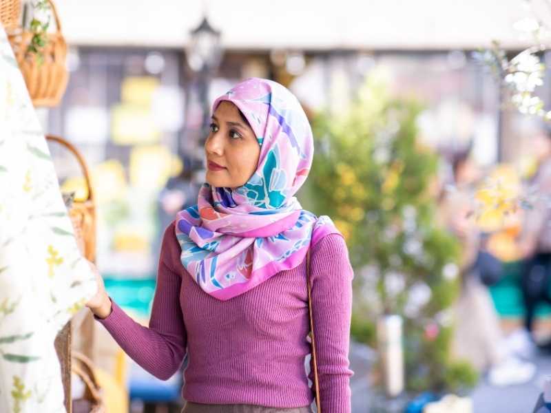 Keuntungan Menjalankan Bisnis Printing Hijab Jakarta